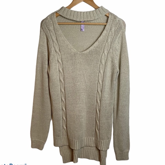 Francesca’s Alya Keyhole Neck Beige Knit Sweater - Picture 1 of 5
